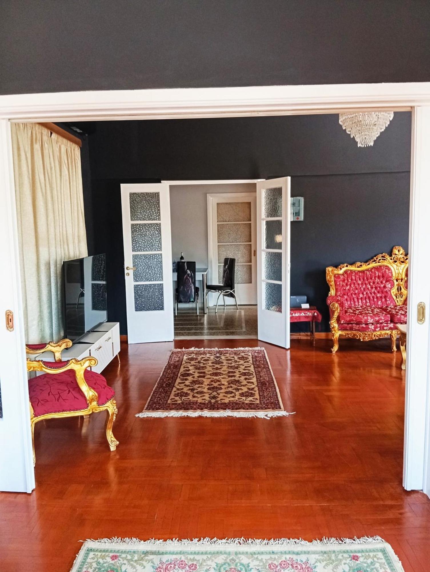 Iris Baroque Apartment 埃莱夫西纳 外观 照片